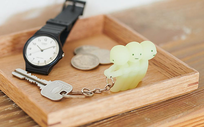 SMISKI Keychains - Shelf Desk Fit